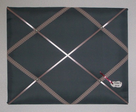 50 cm breed en 40 cm hoog : € 12,50